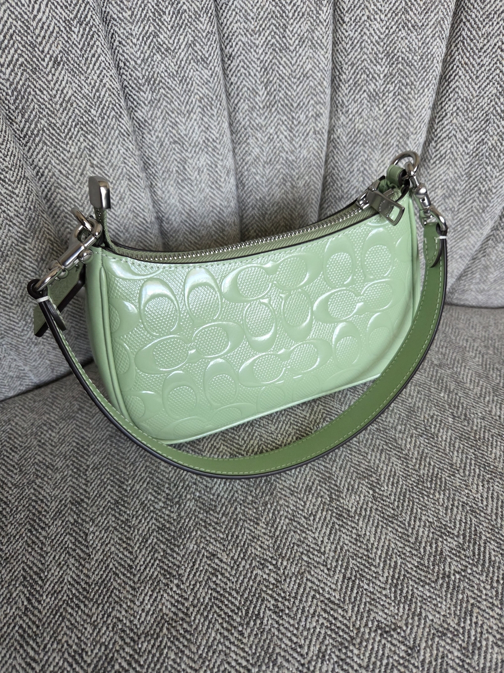 Coach Teri Mini Crossbody in Signature Leather with Heart Charm CCZ29 pale green - Picture 2 of 12